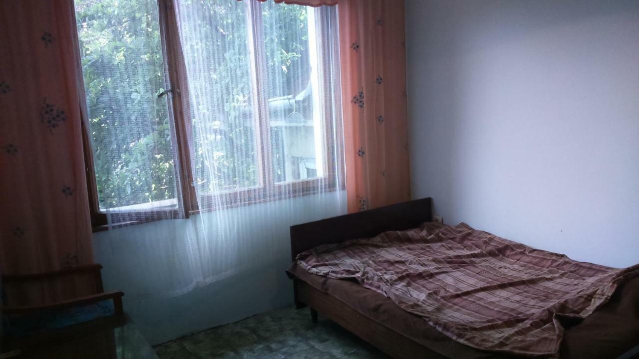 Вилна Зона Златни Пясъци, Спирка Ален Мак Varna Luaran gambar